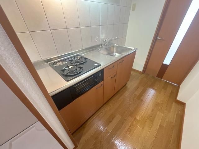 �y�L�b�`���z�@