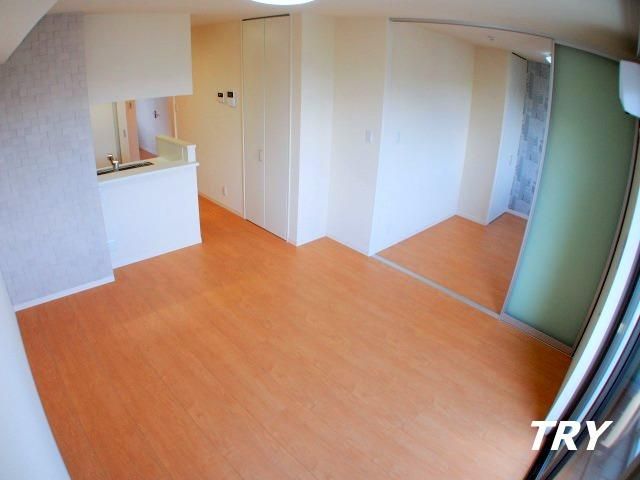 �y���ԁE���r���O�z�@