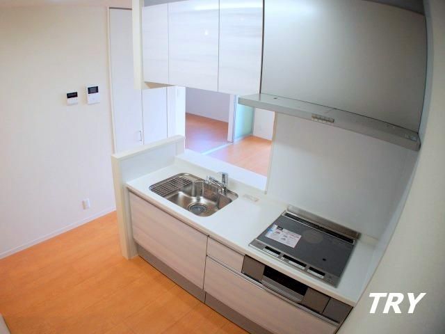 �y�L�b�`���z�@