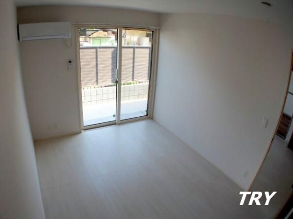 �y�Q���z�@