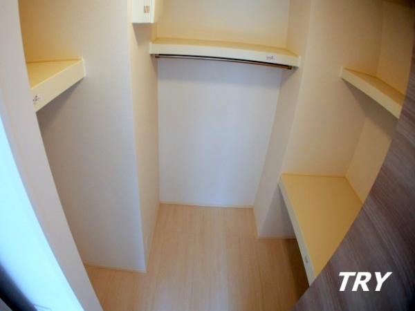 �y���[�z�@�E�H�[�N�C���N���[�[�b�g