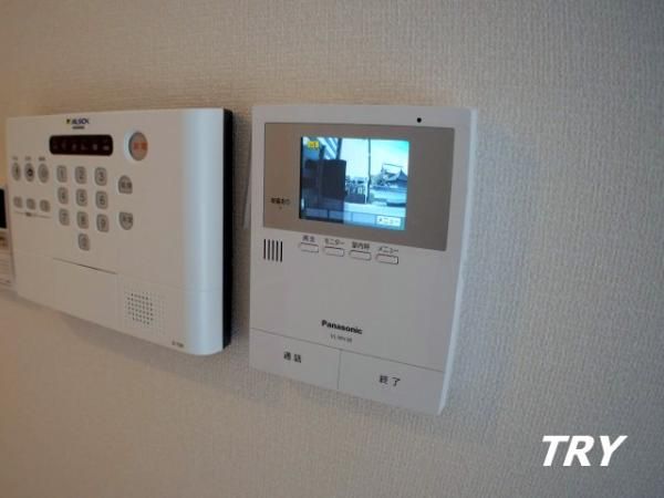 �y���̑��ݔ��z�@���j�^�[�t�C���^�[�z��