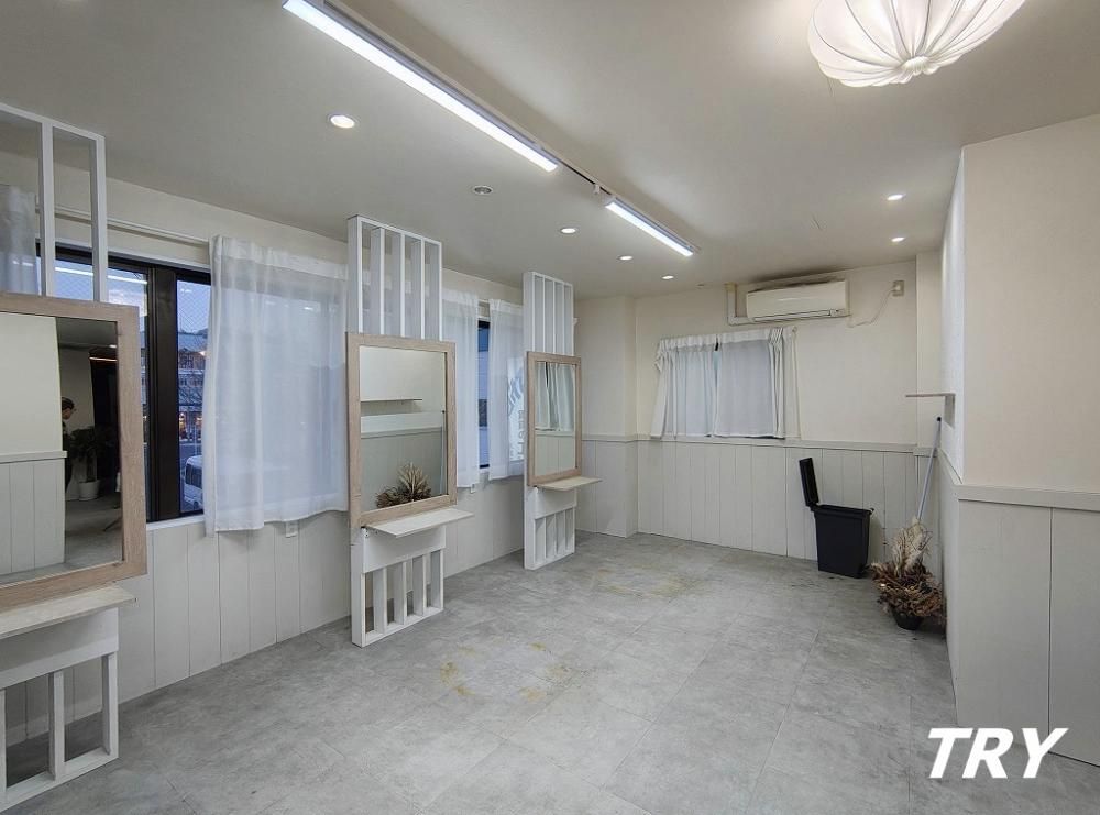 �y���ԁE���r���O�z�@