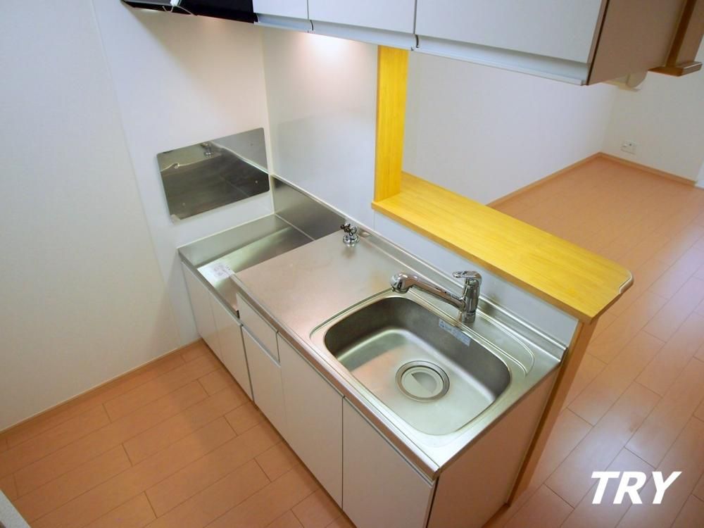 �y�L�b�`���z�@