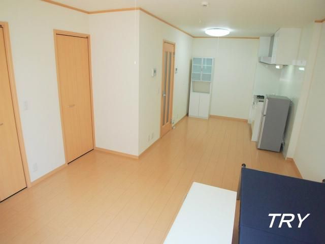 �y�����E���r���O�z�@