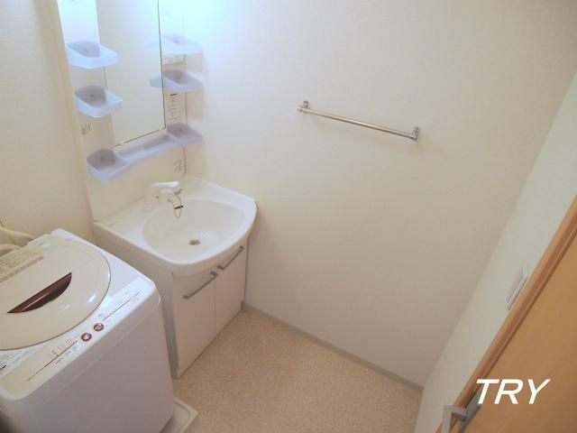 �y���ʏ��z�@