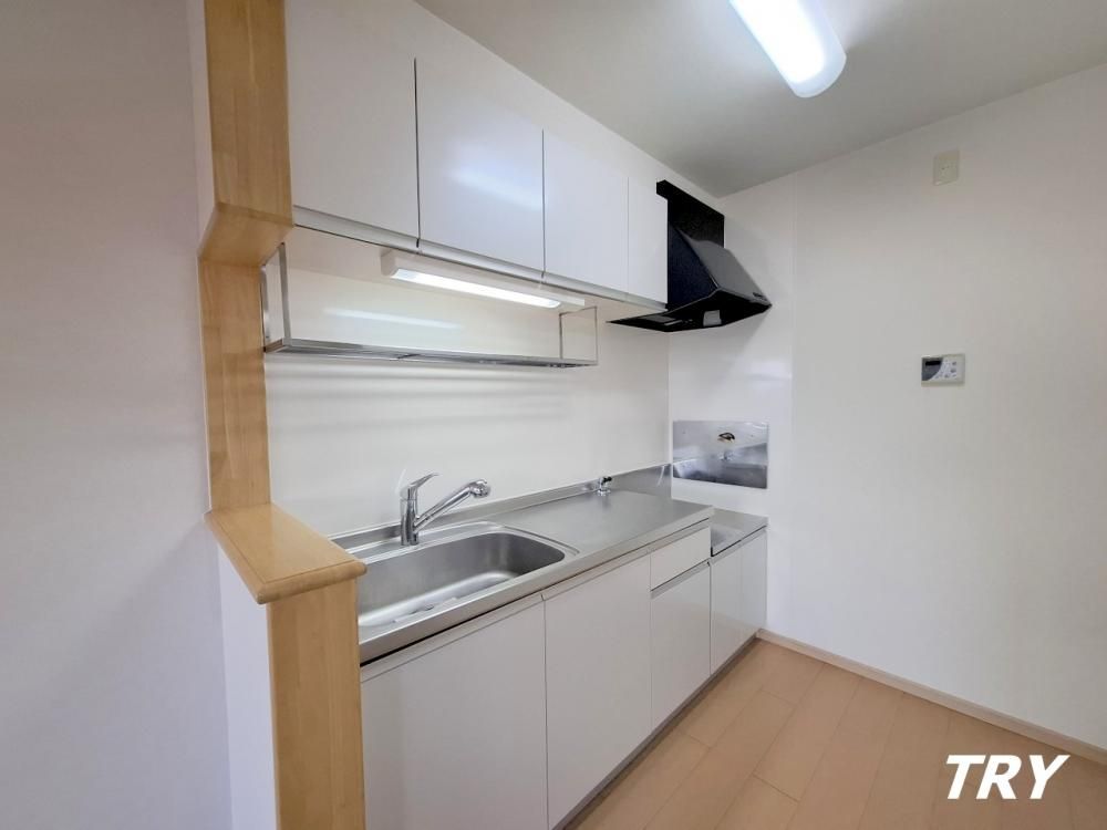 �y�L�b�`���z�@