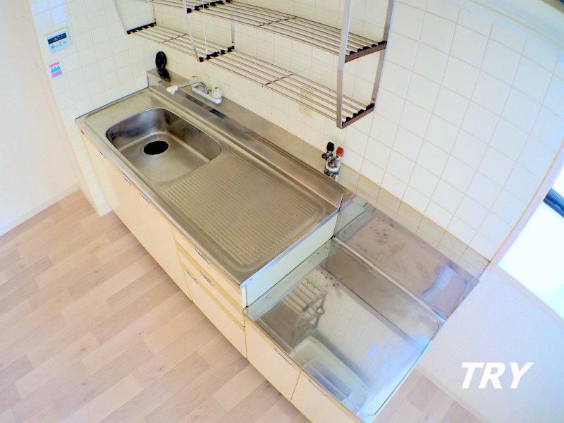 �y�L�b�`���z�@