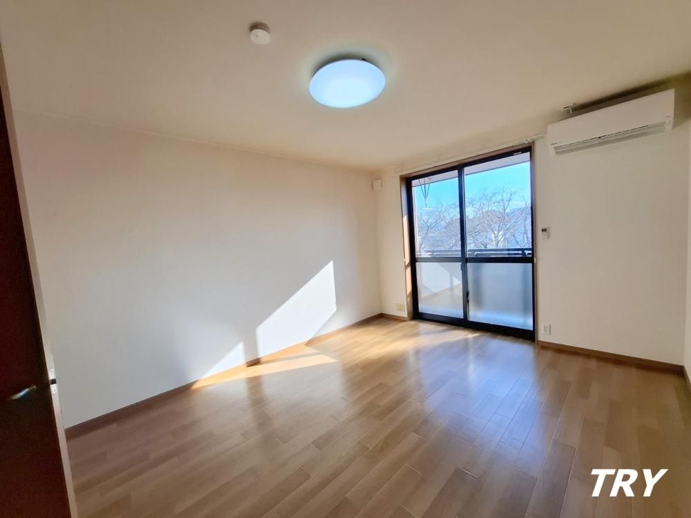 �y�Q���z�@