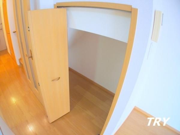 �y���[�z�@���r���O�@���[