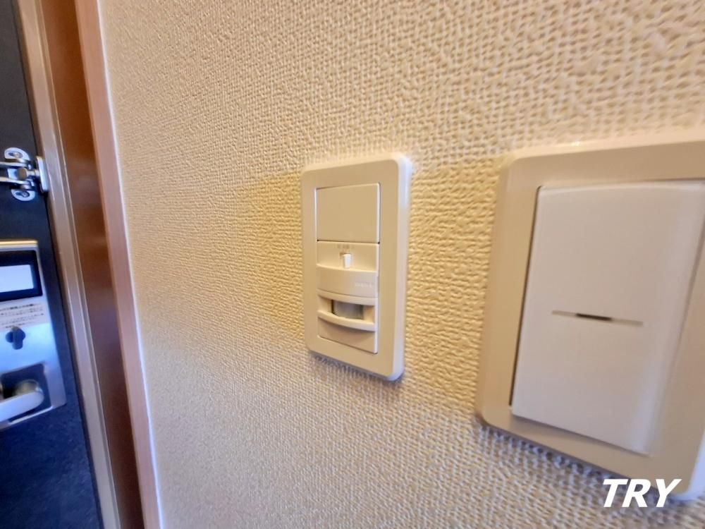 �y���̑��ݔ��z�@