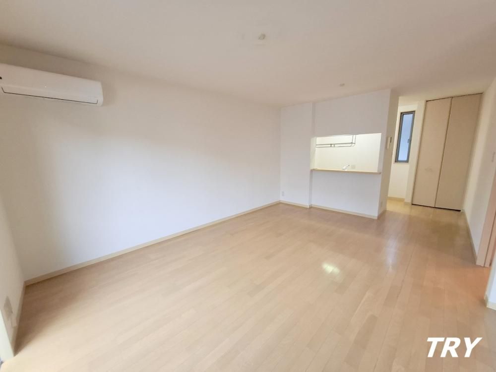 �y�����E���r���O�z�@