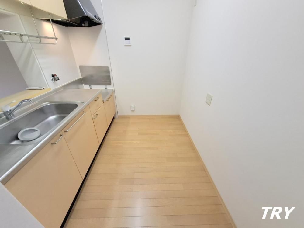 �y�L�b�`���z�@