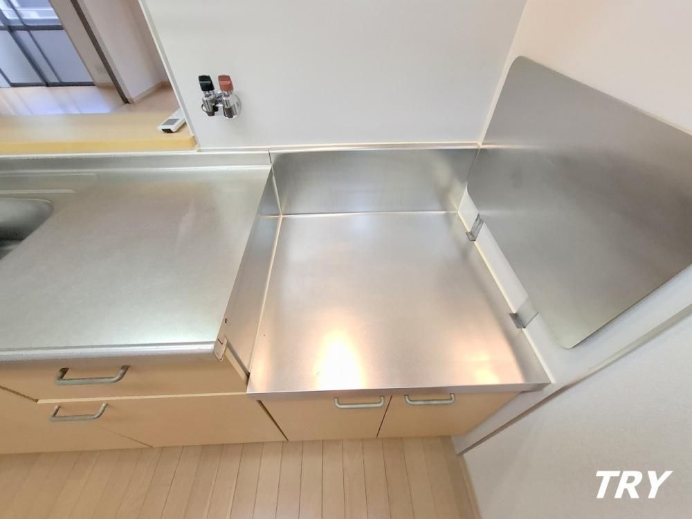 �y�L�b�`���z�@