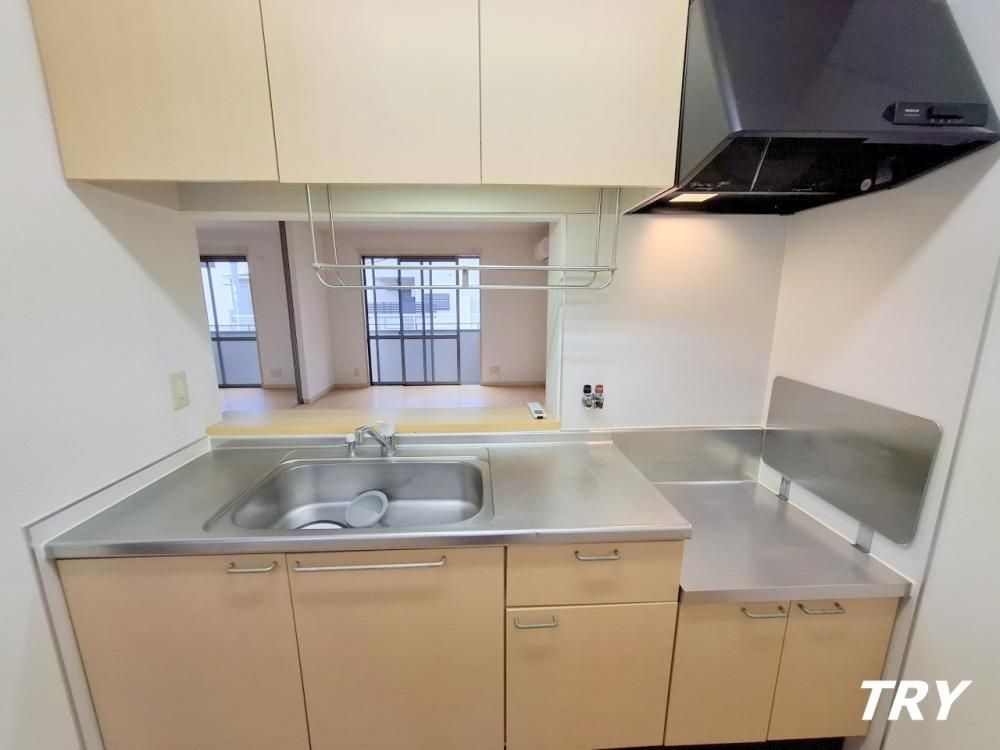 �y�L�b�`���z�@