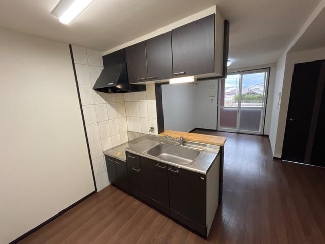 �y�L�b�`���z�@