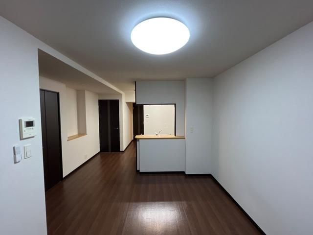 �y�����E���r���O�z�@