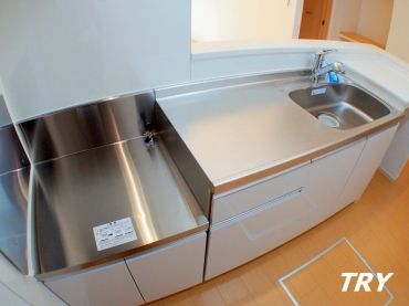 �y�L�b�`���z�@