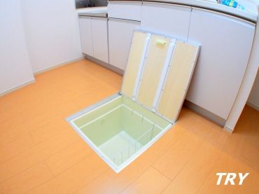 �y�L�b�`���z�@�������[