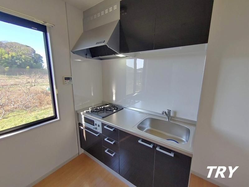 �y�L�b�`���z�@