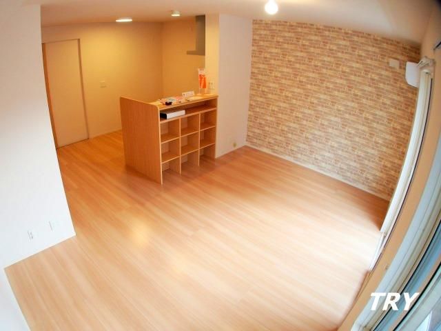 �y���ԁE���r���O�z�@