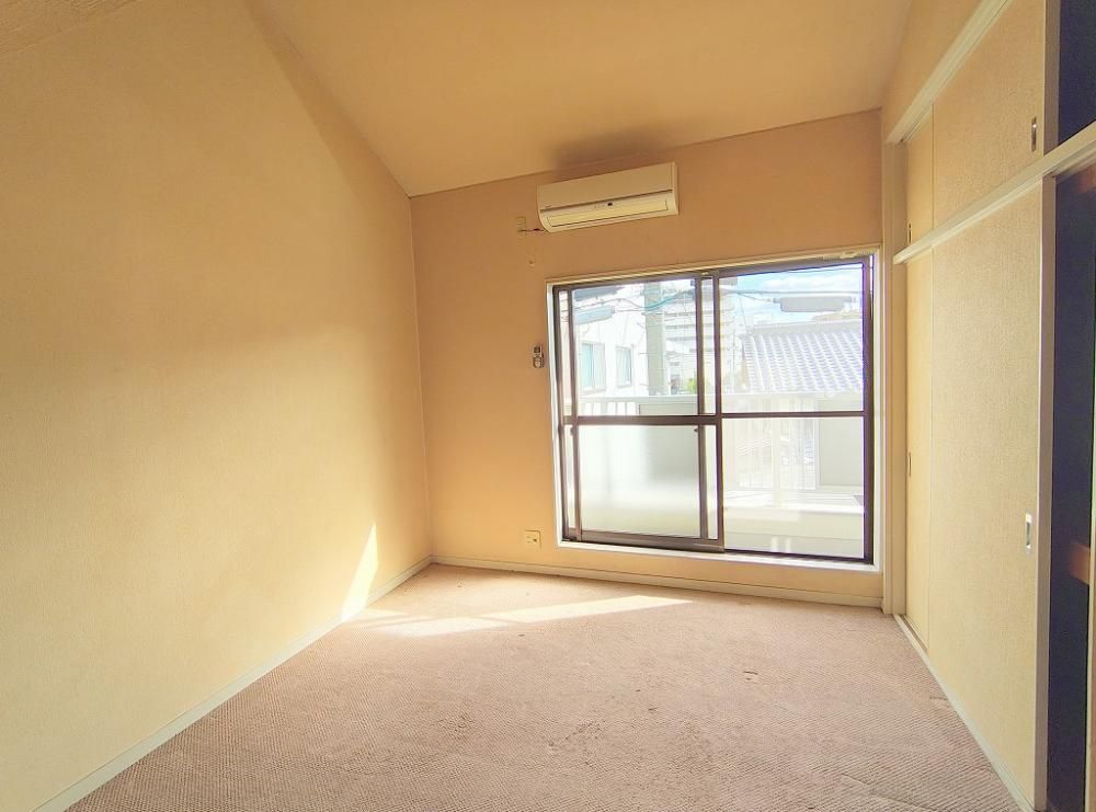 �y���ԁE���r���O�z�@