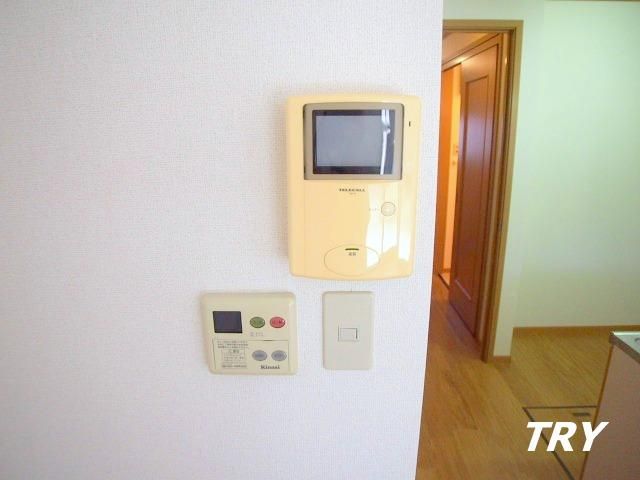 �y���̑��ݔ��z�@