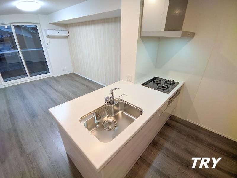 �y�L�b�`���z�@