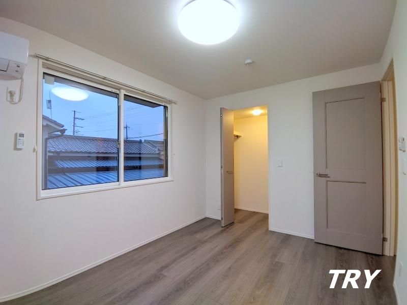 �y�Q���z�@