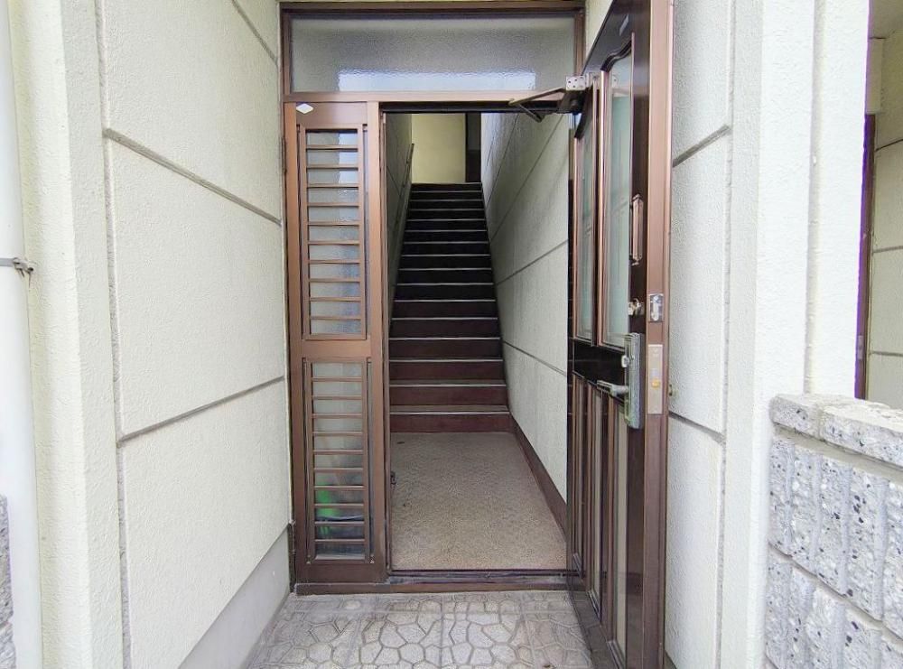 �y�G���g�����X�z�@