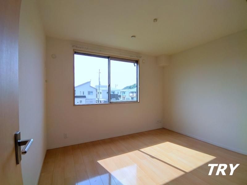 �y�Q���z�@