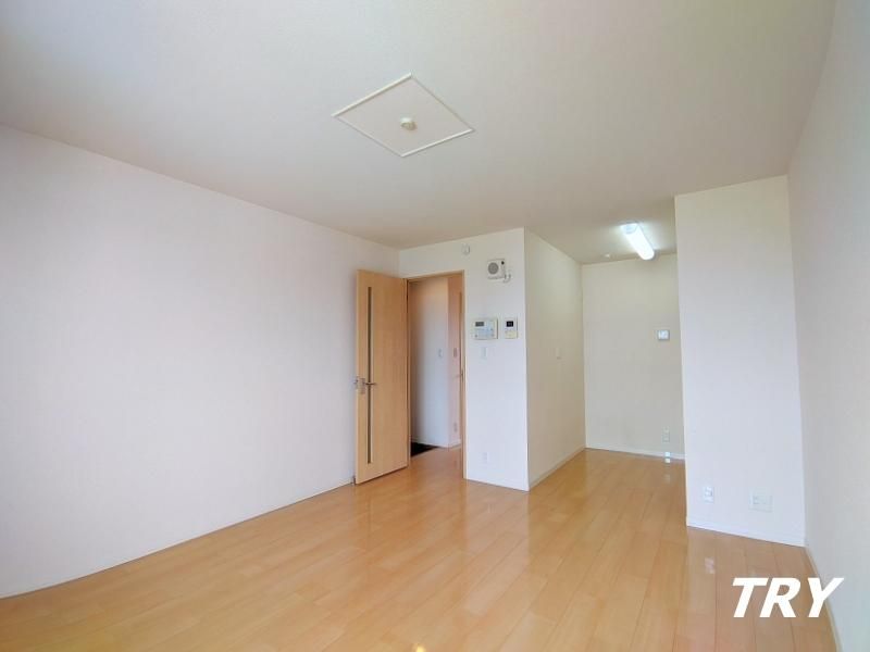 �y�����E���r���O�z�@