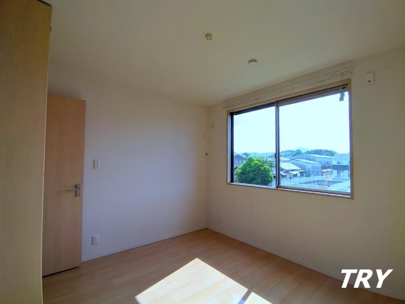 �y�Q���z�@