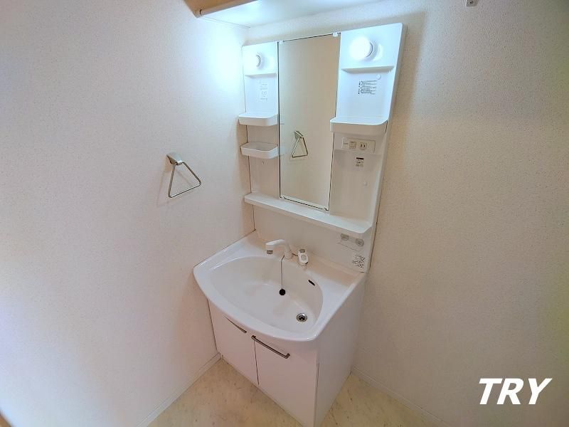 �y���ʏ��z�@