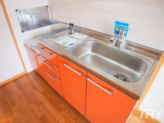 �y�L�b�`���z�@