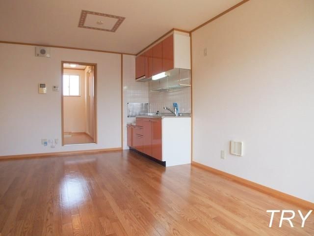 �y�����E���r���O�z�@