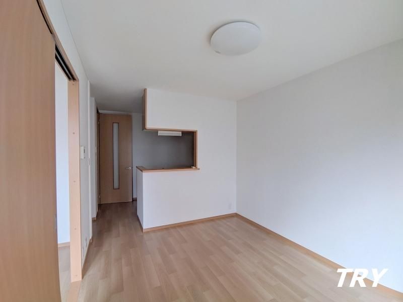 �y�����E���r���O�z�@