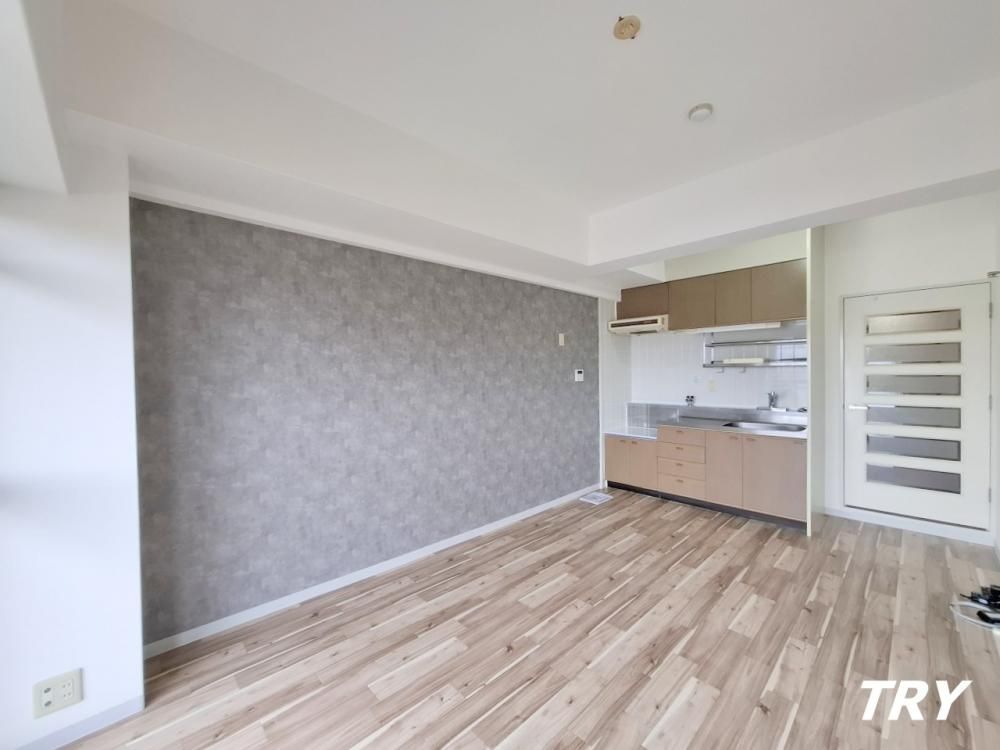 �y���ԁE���r���O�z�@