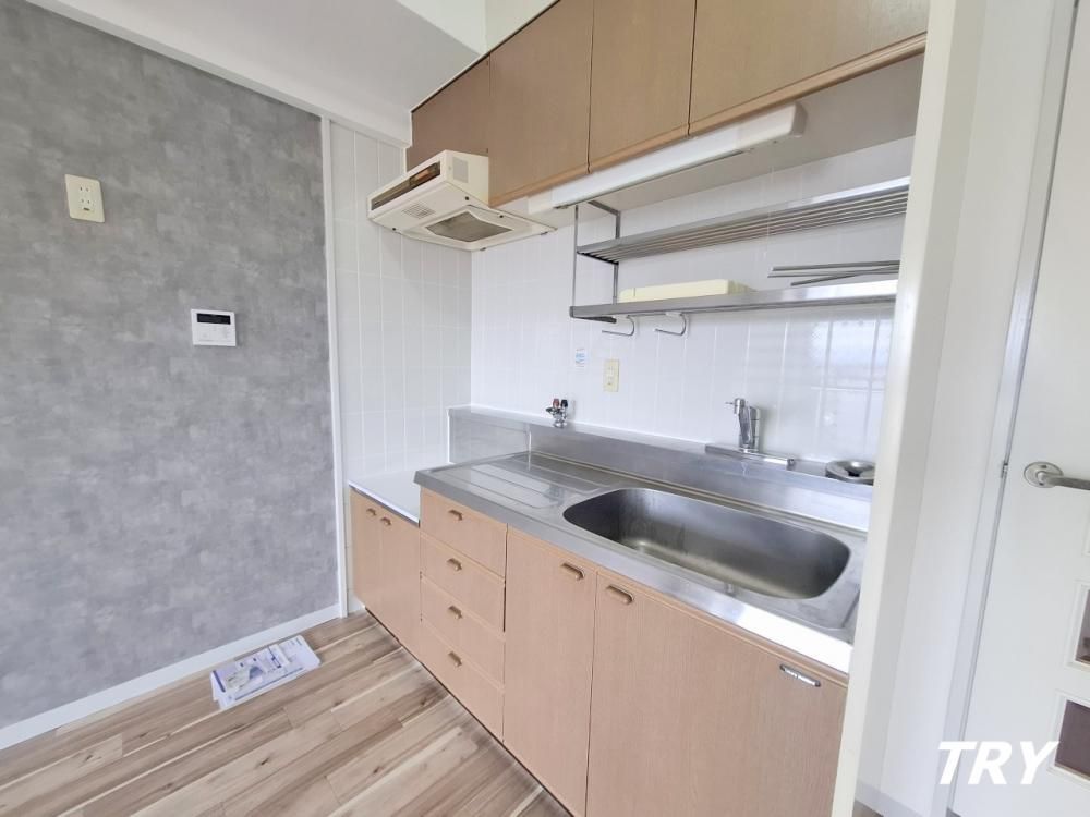 �y�L�b�`���z�@