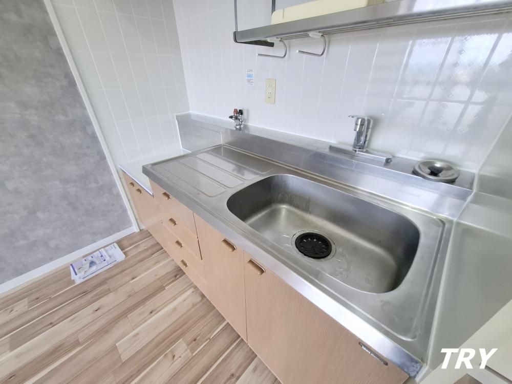 �y�L�b�`���z�@