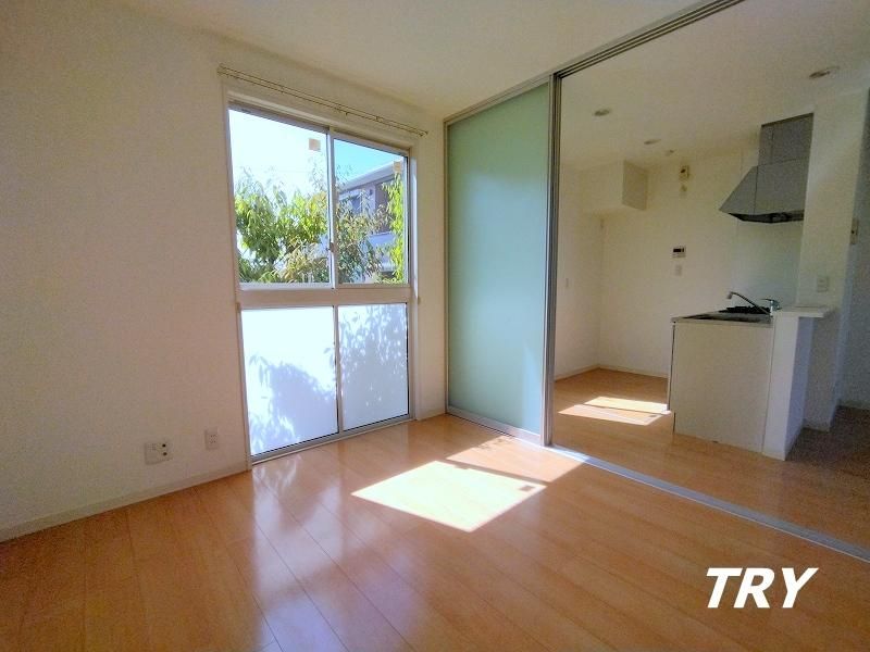 �y�Q���z�@