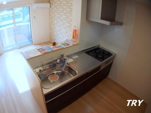 �y�L�b�`���z�@