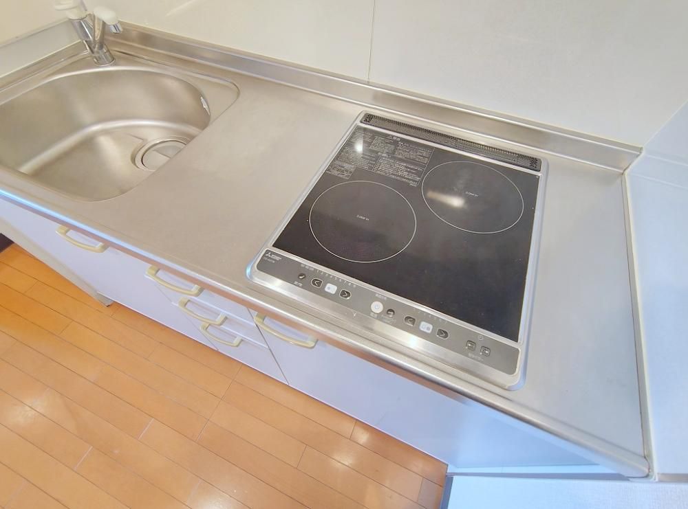 �y�L�b�`���z�@