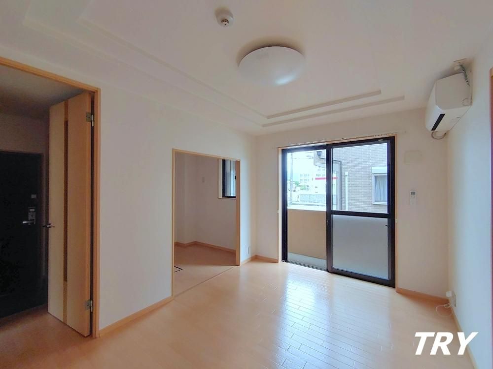 �y���ԁE���r���O�z�@