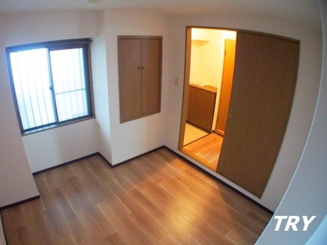 �y�Q���z�@