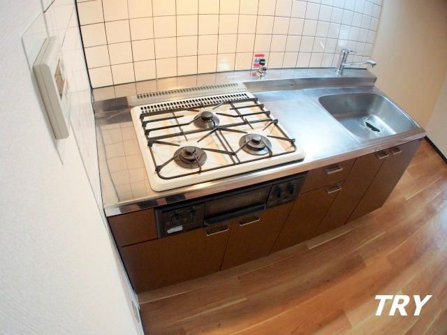 �y�L�b�`���z�@