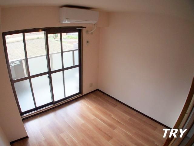 �y�Q���z�@