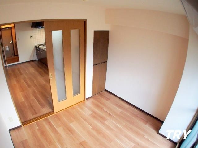 �y�Q���z�@