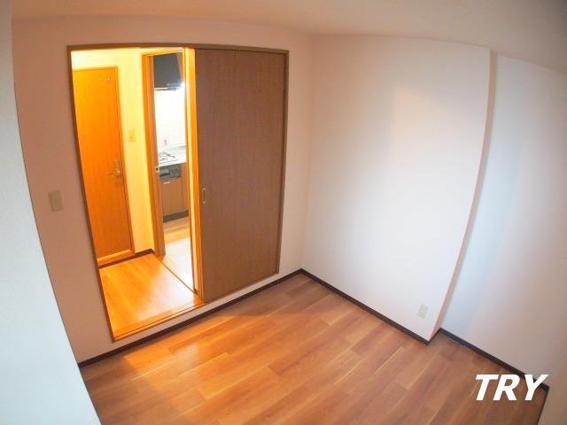 �y�Q���z�@