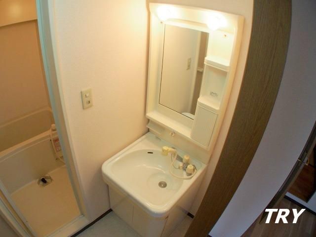 �y���ʏ��z�@